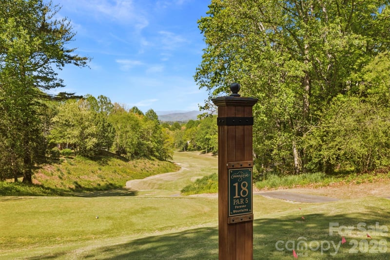 3509 Mountain Top Way, Hendersonville, NC 28739
