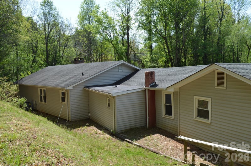 191 Flat Rock Hill Rd, Tryon, NC 28782
