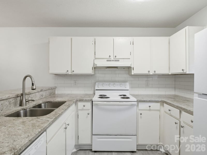 1560 Eagles Pl, Rock Hill, SC 29732