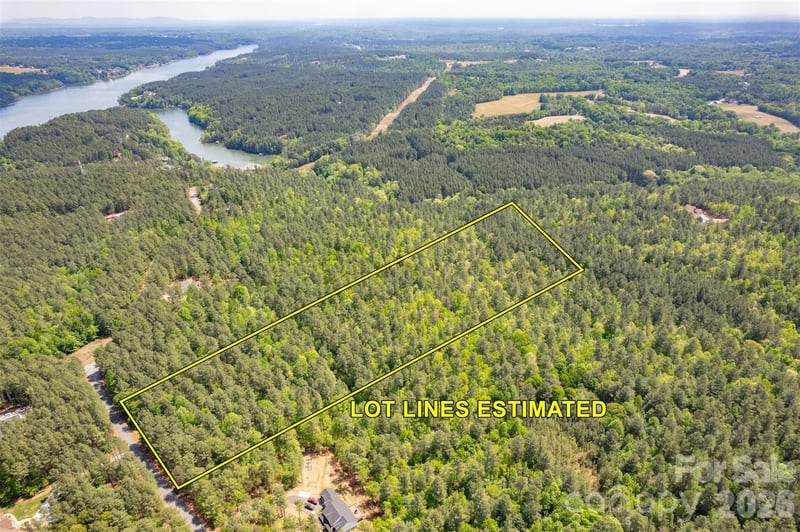 1518 Paradise Harbor Dr, Connelly Springs, NC 28612