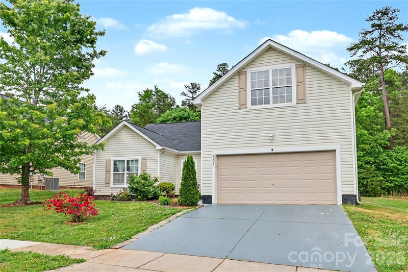 6225 Sid Crane Dr, Charlotte, NC 28216