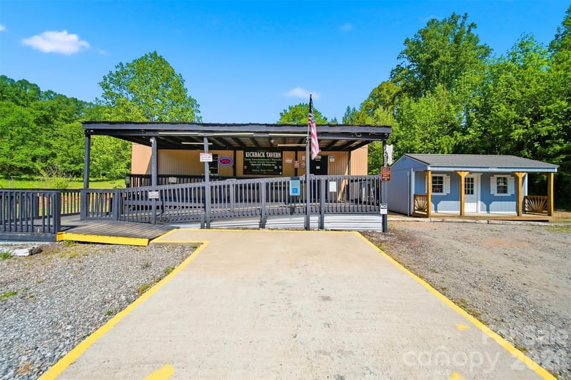 2617 Nc 18 Us 64 Hw, Morganton, NC 28655