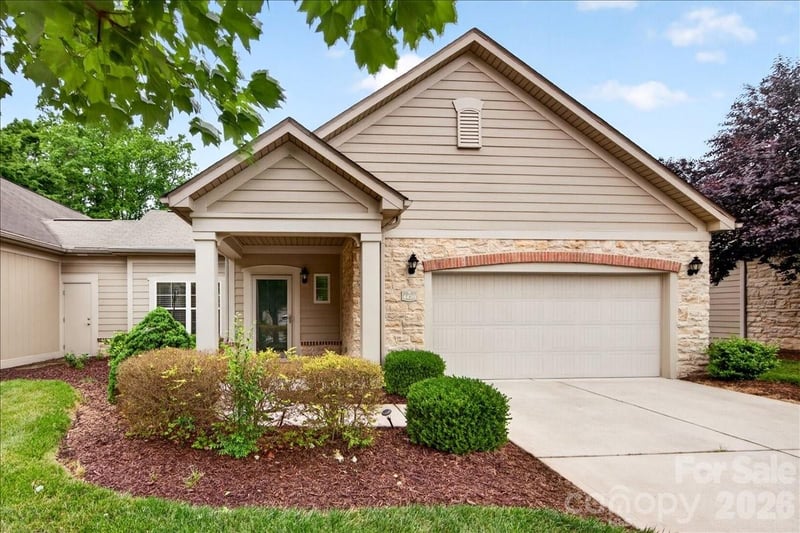 4430 Parkgate Dr, Matthews, NC 28105