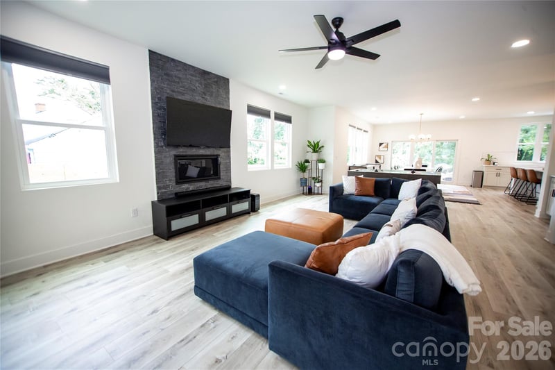 2629 Phillips Ave, Charlotte, NC 28208