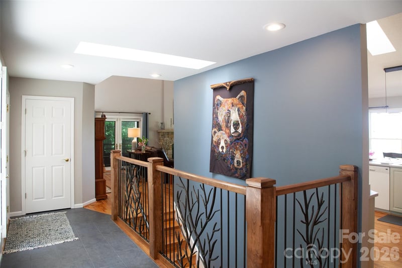 126 Stonebridge Dr, Hendersonville, NC 28739