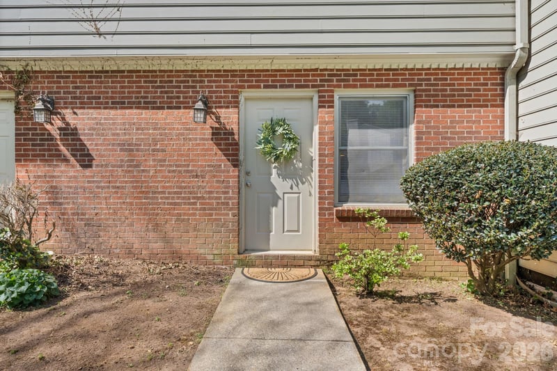 239 13th Avenue Pl #6, Hickory, NC 28601