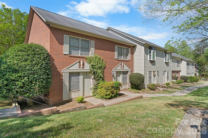 239 13th Avenue Pl #6, Hickory, NC 28601