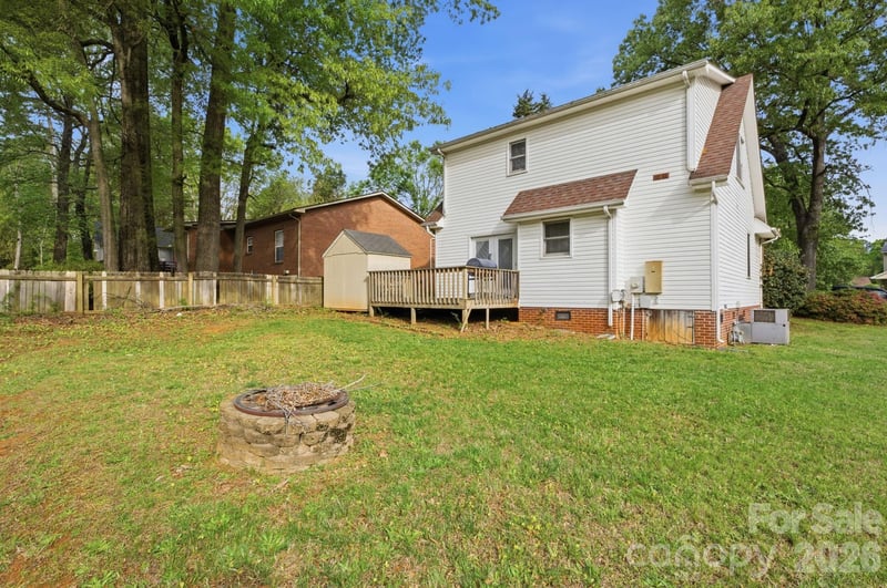 1720 Hampshire Dr, Salisbury, NC 28146