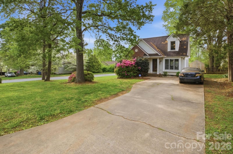 1720 Hampshire Dr, Salisbury, NC 28146