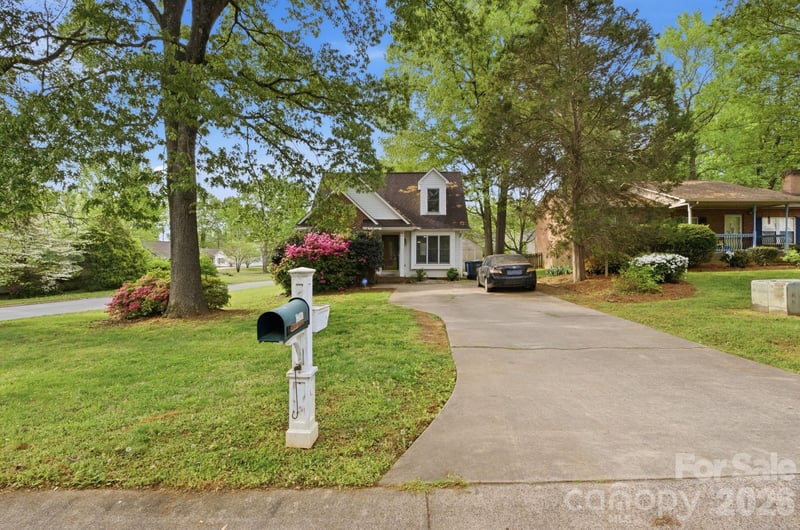 1720 Hampshire Dr, Salisbury, NC 28146