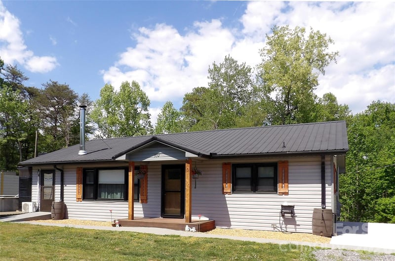332 Epley Dr #1, Marion, NC 28752