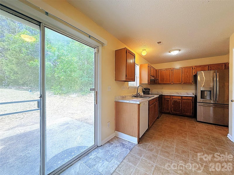 3221 Nedmore Ct, Matthews, NC 28105