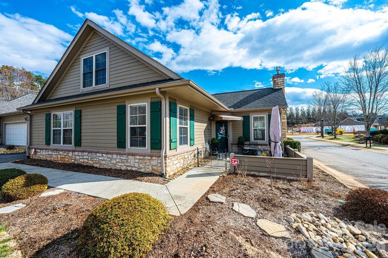 823 Wynnshire Dr #C, Hickory, NC 28601