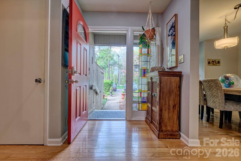134 Pine Grove Cir, Lake Wylie, SC 29710