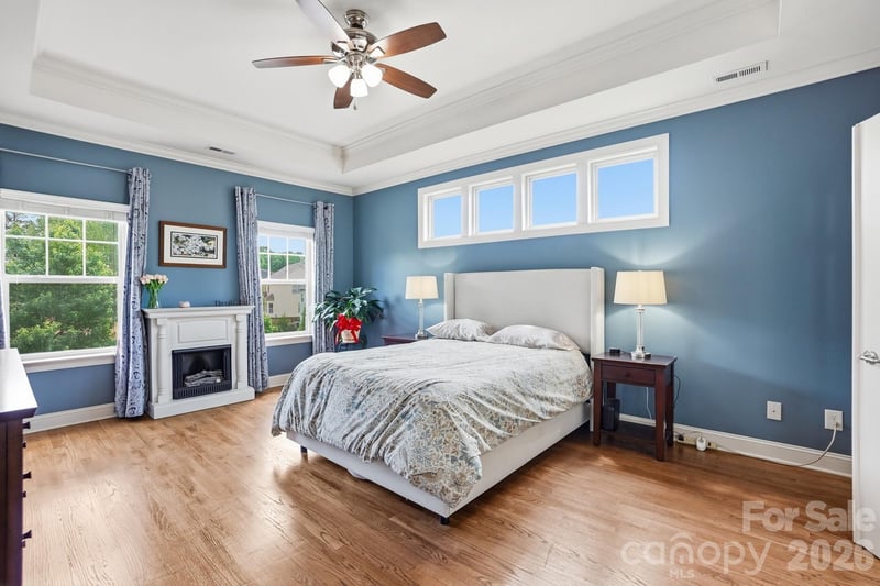 522 Iron Horse Ln, Midland, NC 28107