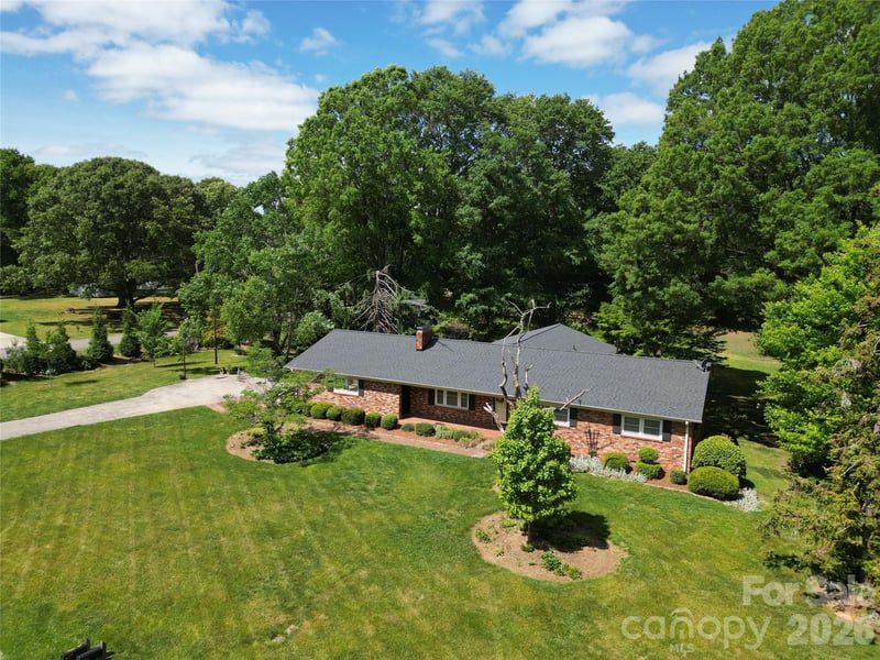 270 Lewis Ferry Rd, Statesville, NC 28677