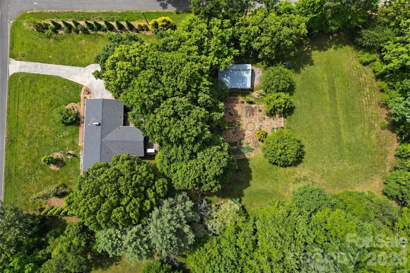 270 Lewis Ferry Rd, Statesville, NC 28677