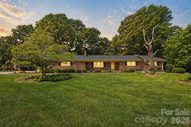 270 Lewis Ferry Rd, Statesville, NC 28677