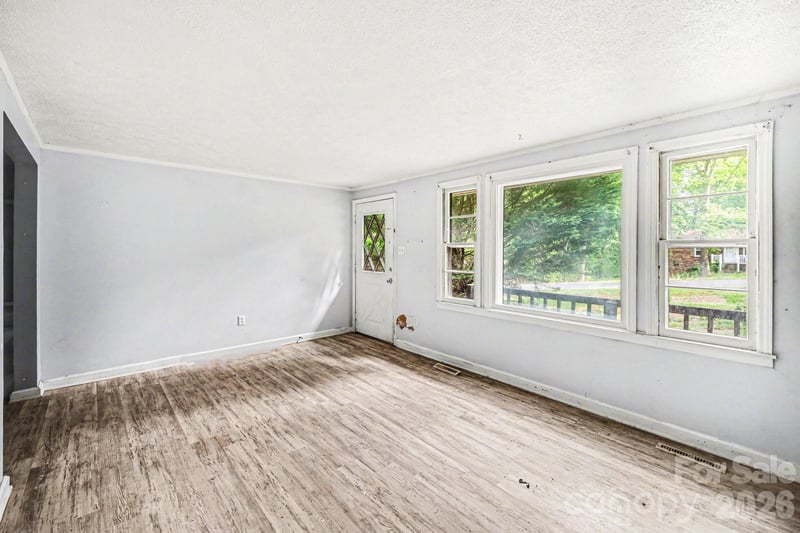 607 Texas Trl, Dallas, NC 28034