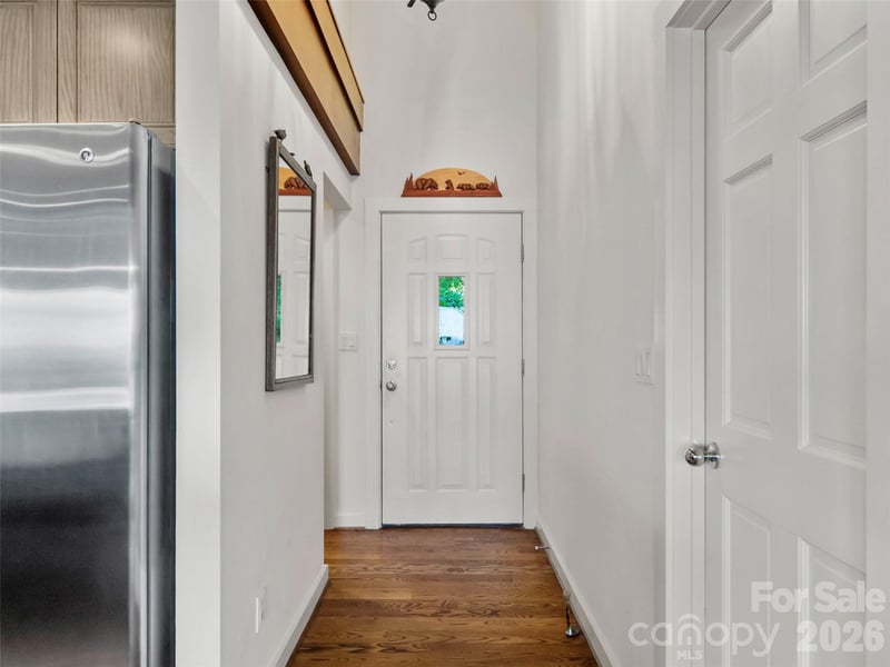 337 Rhododendron Ln, Burnsville, NC 28714