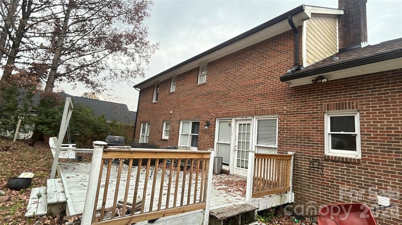 1022 Balsam Ter, Charlotte, NC 28214