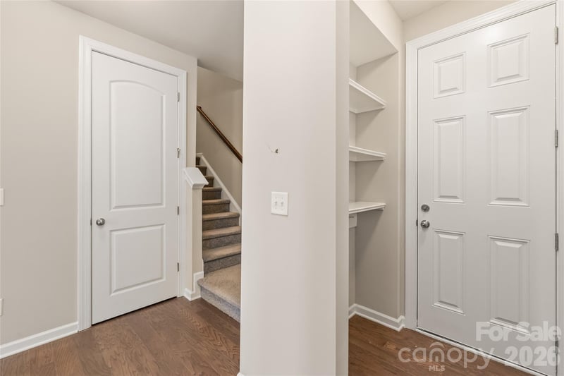 5662 Stonewells Dr, Charlotte, NC 28278