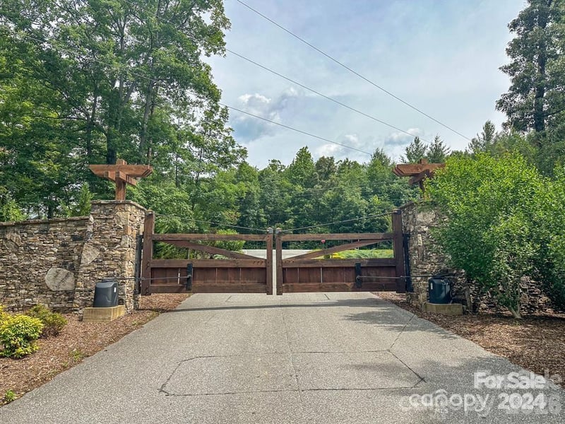 431 Ridge Point Rd #7, Nebo, NC 28761