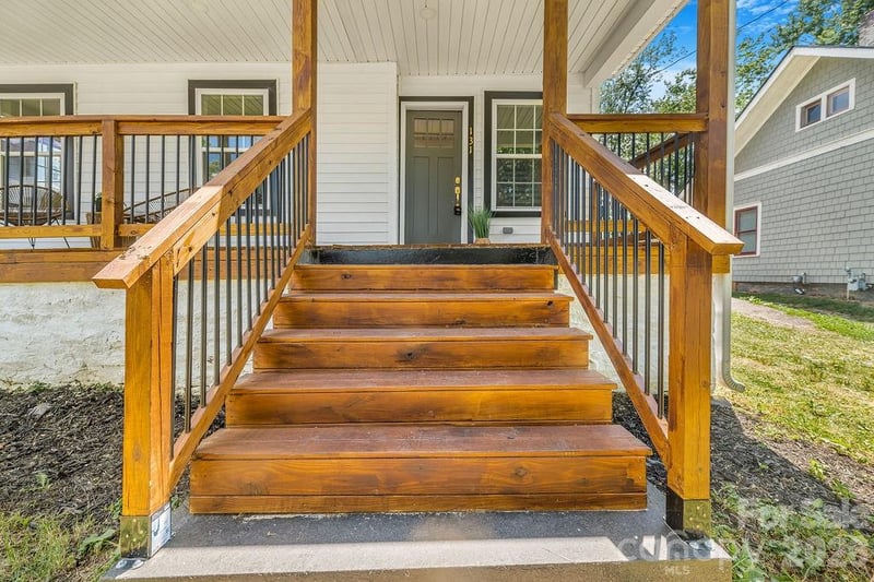 131 Woodrow Ave, Asheville, NC 28801