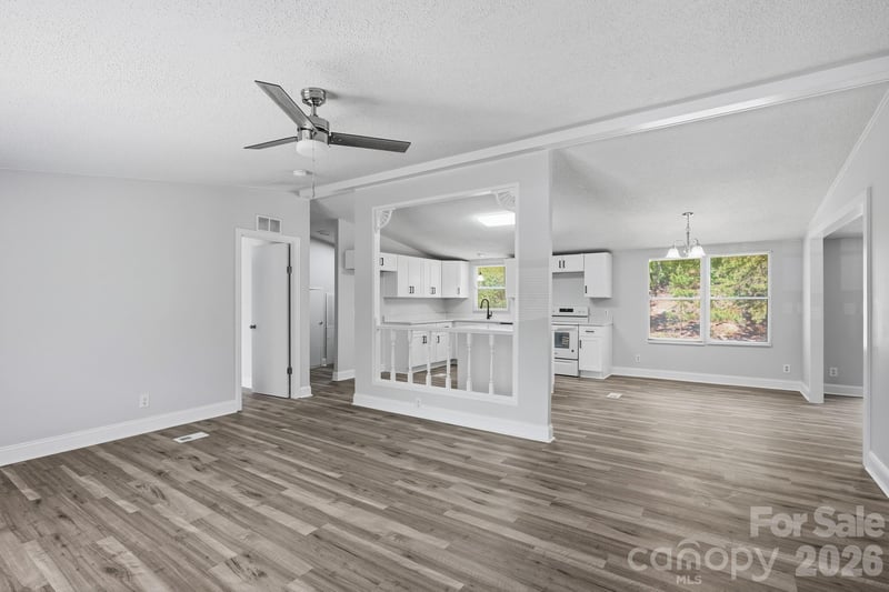 1315 Poplar Glen Dr, Kannapolis, NC 28083