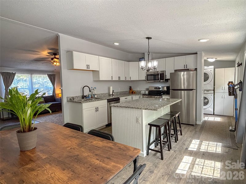 2330 West View Acres Avenue Extension, Hickory, NC 28601