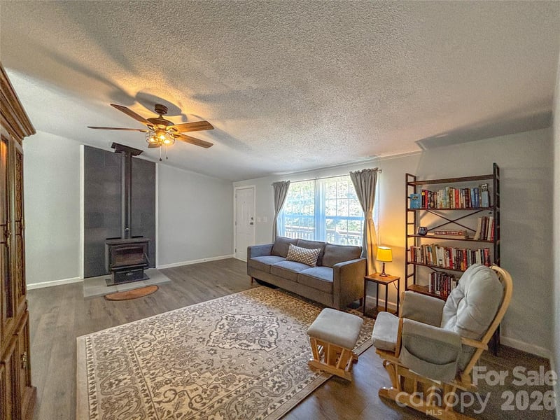2330 West View Acres Avenue Extension, Hickory, NC 28601