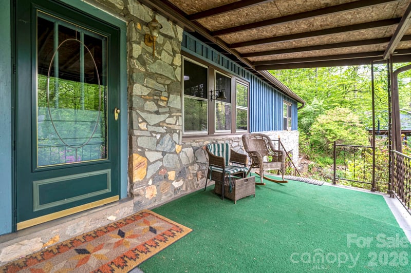 257 Pine St, Black Mountain, NC 28711