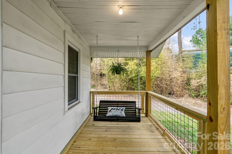 88 Mingus Cove Rd, Canton, NC 28716