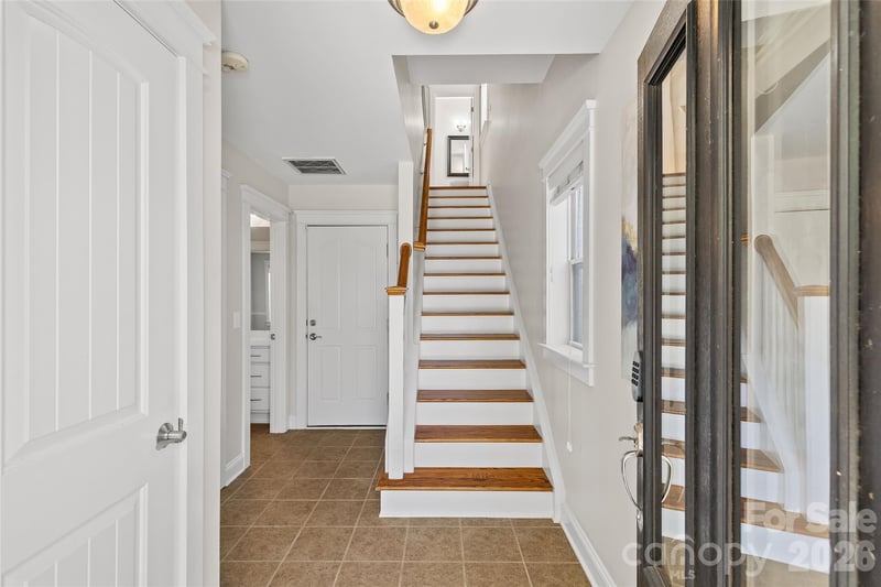 540 Dubois Ct, Charlotte, NC 28208