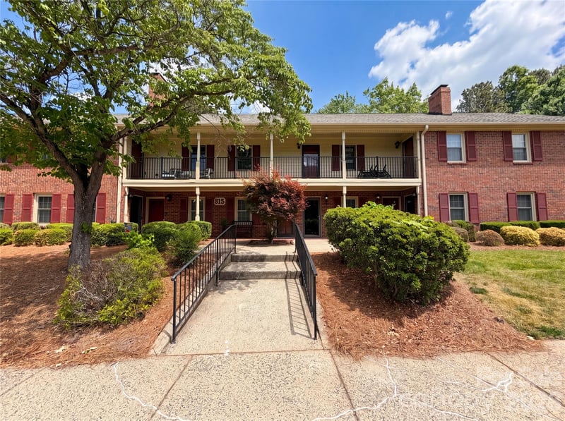 815 Jamestown Dr #3, Gastonia, NC 28056