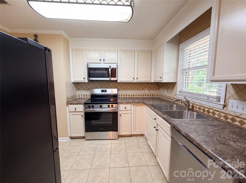 815 Jamestown Dr #3, Gastonia, NC 28056