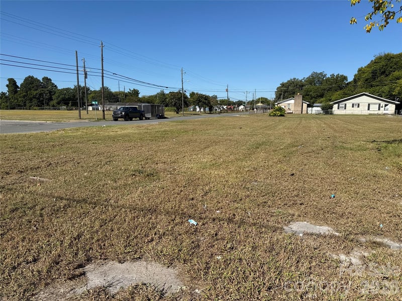 Olivia Ln, Goldsboro, NC 27530