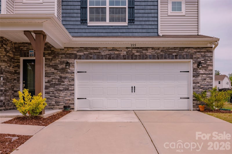 355 Kennerly Center Dr, Mooresville, NC 28115