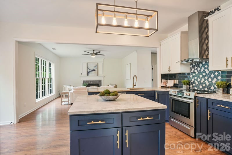 15816 Gathering Oaks Dr, Huntersville, NC 28078