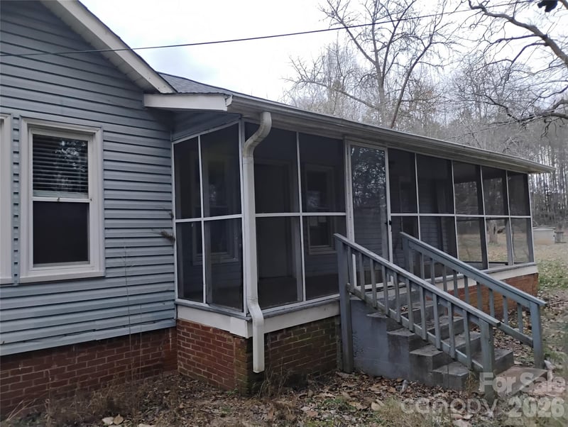 229 Friendship Dr, Ellenboro, NC 28040