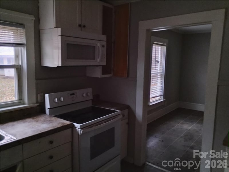 229 Friendship Dr, Ellenboro, NC 28040