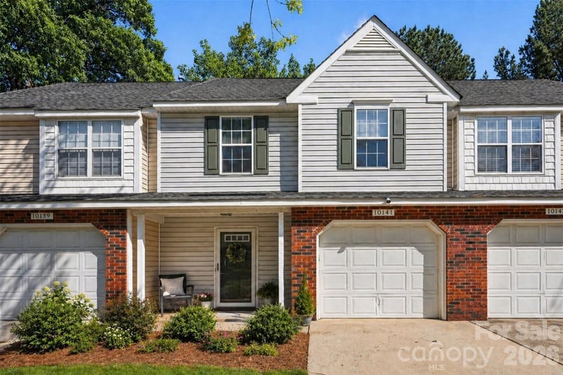 10141 University Park Ln, Charlotte, NC 28213