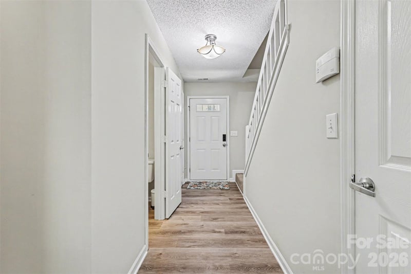 10141 University Park Ln, Charlotte, NC 28213