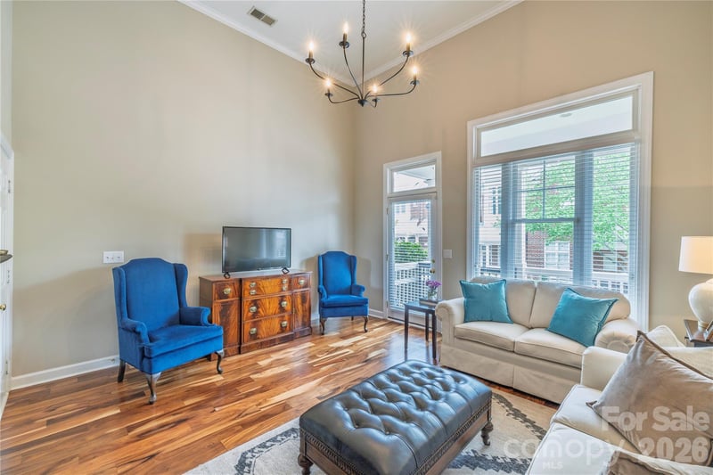4912 Hill View Dr, Charlotte, NC 28210