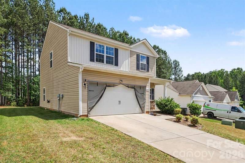 6414 Jerimoth Dr, Charlotte, NC 28215