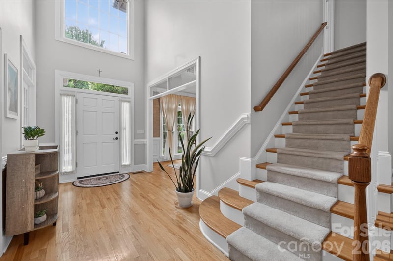 3100 Lakewood Edge Dr, Charlotte, NC 28269