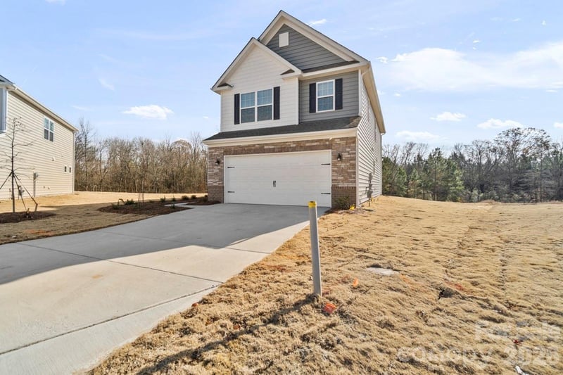 12807 Canterbury Castle Dr, Charlotte, NC 28273