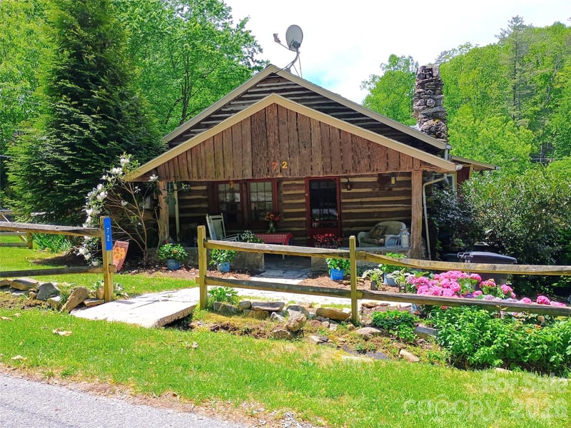 72 Chestnut Hill Rd, Gerton, NC 28735