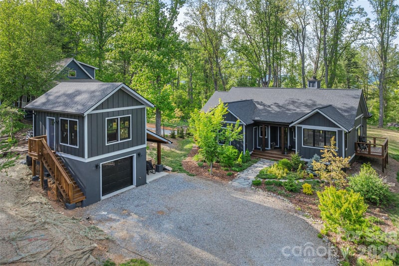 660 Elk Mountain Scenic Hw, Asheville, NC 28804