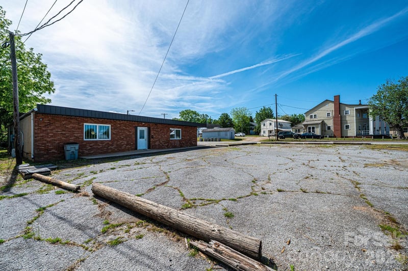 304 Virginia St, Lenoir, NC 28645